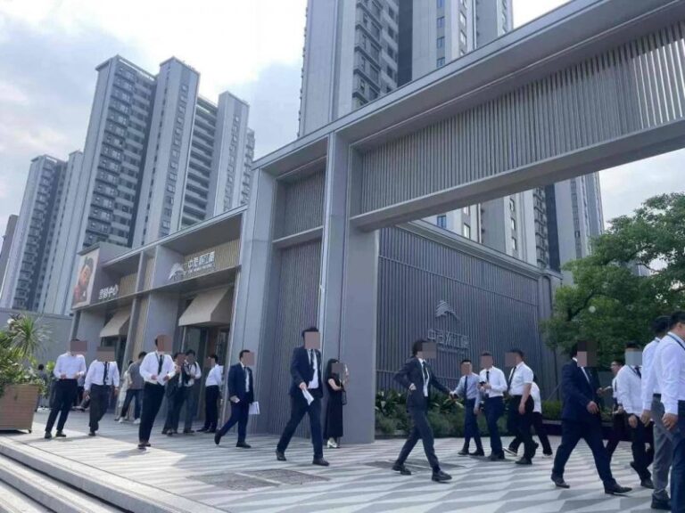 2021嘉地品丽珠干红：雨后花园，花香摇曳